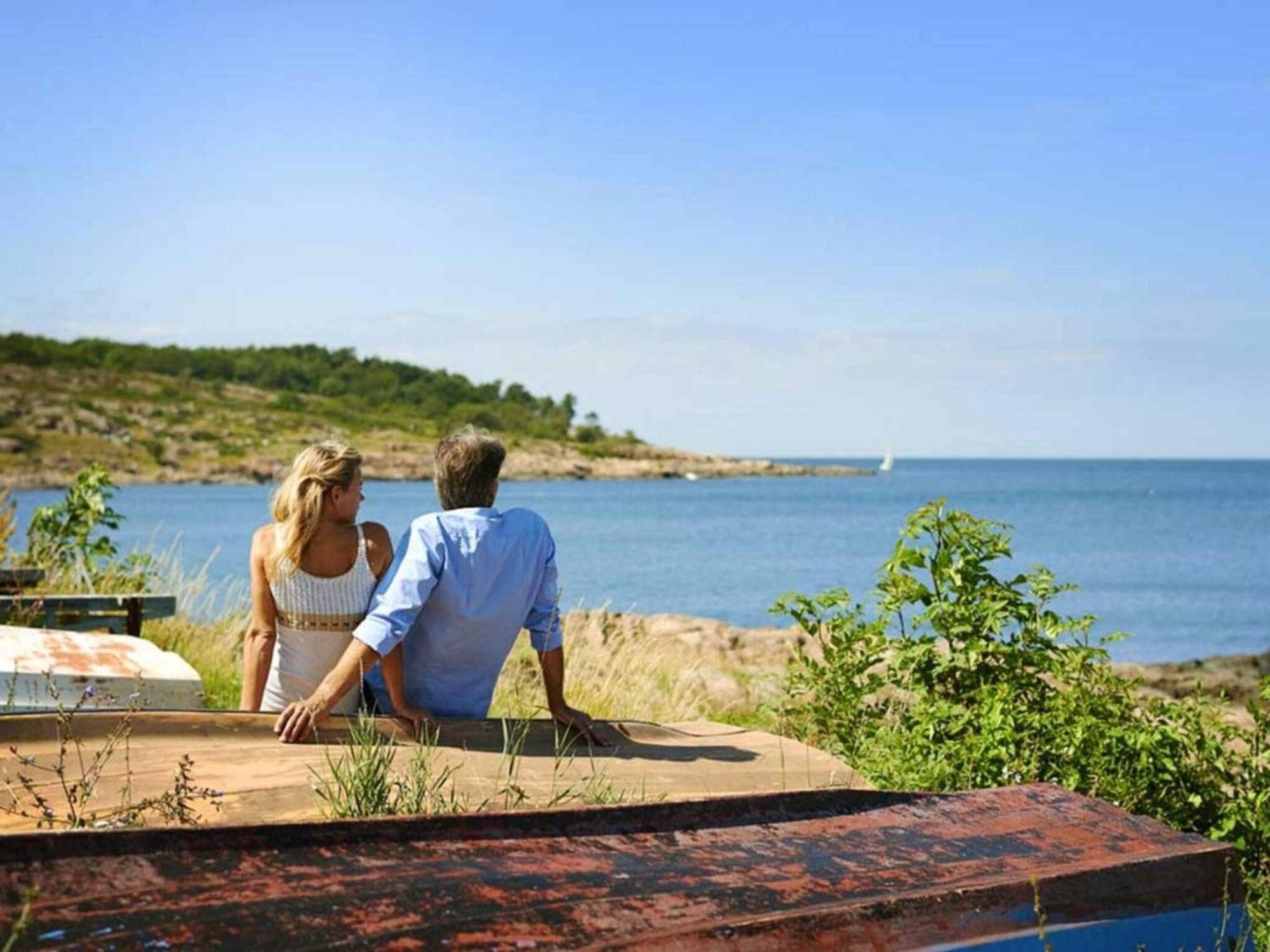 4 Person Holiday Home In Allinge Экстерьер фото